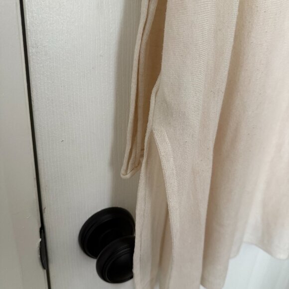 H&M Lightweight White Tunic - Picture 3 of 4